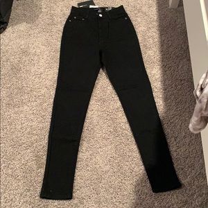 black high waisted jeans